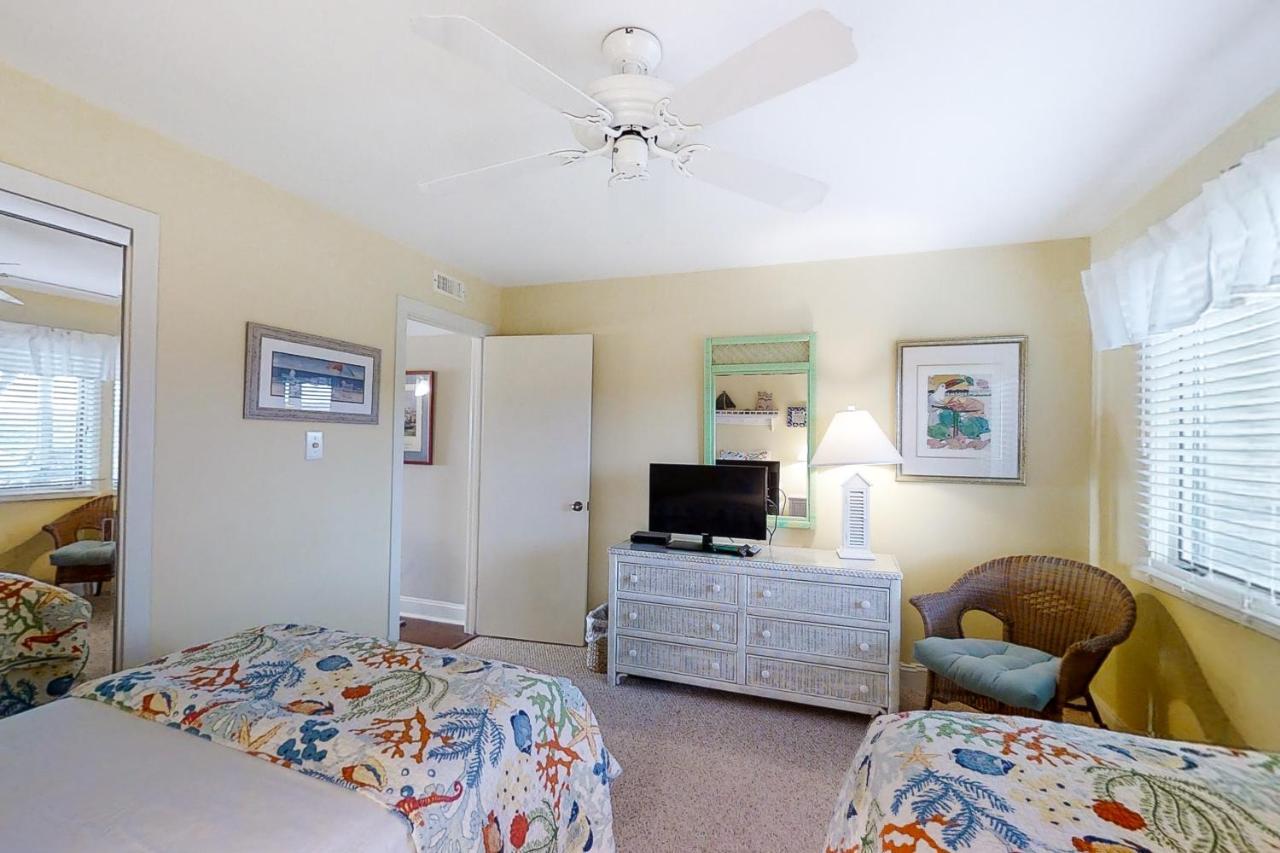 Breakers C-22 Apartment Pine Knoll Shores Bagian luar foto